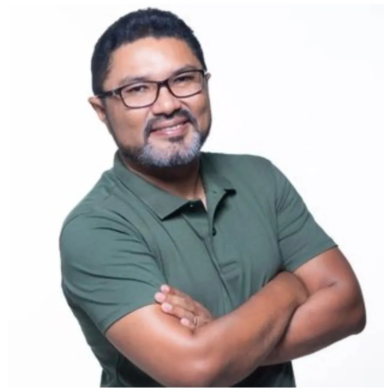 VITÓRIA DO POVO: INDICAÇÃO DE PASTOR MAX SAI DO PAPEL E RUA COMEÇA A SER ASFALTADA!