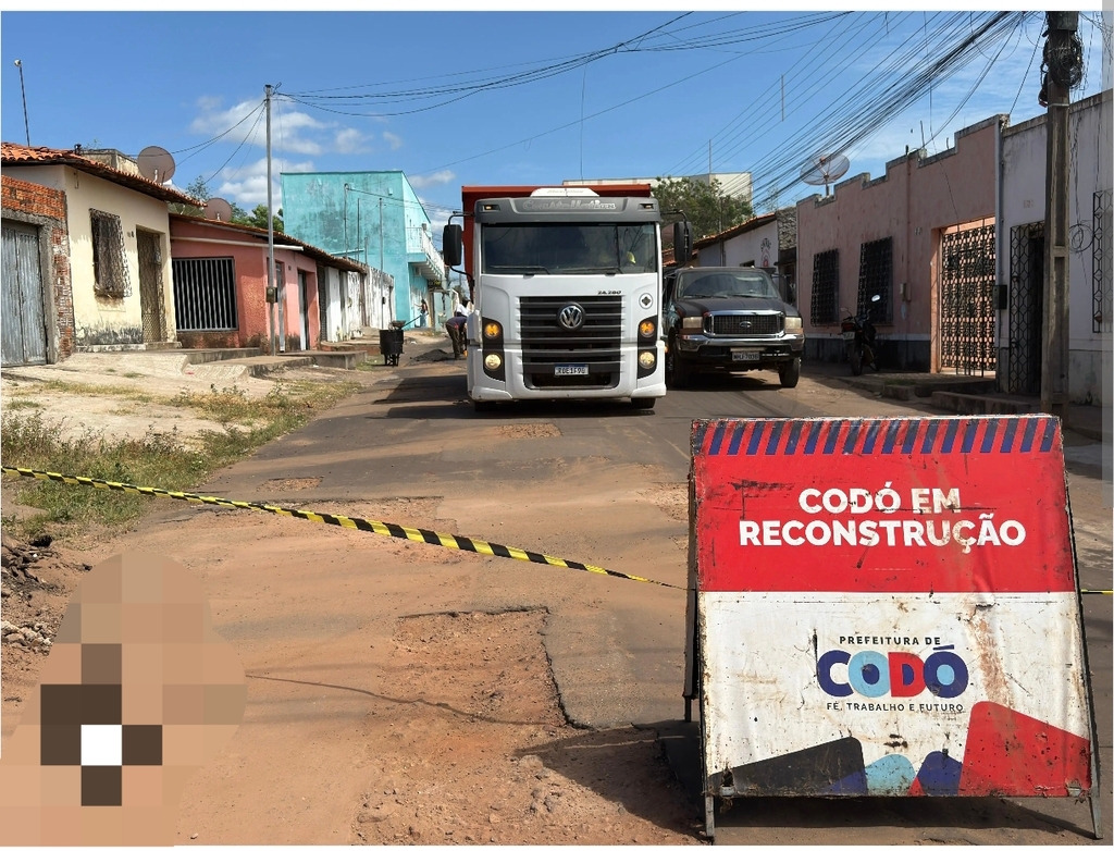 DENÚNCIA: 34 Trabalhadores da Operação Tapa-Buracos foram Demitidos em Codó pelo prefeito que disse que não tem dinheiro para pagar esses trabalhadores e famílias relatam situação de desespero.
